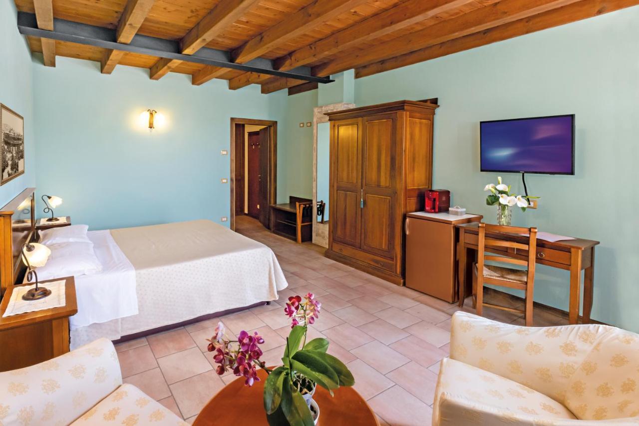 Agriturismo Casa Rosa เวโรนา ภายนอก รูปภาพ