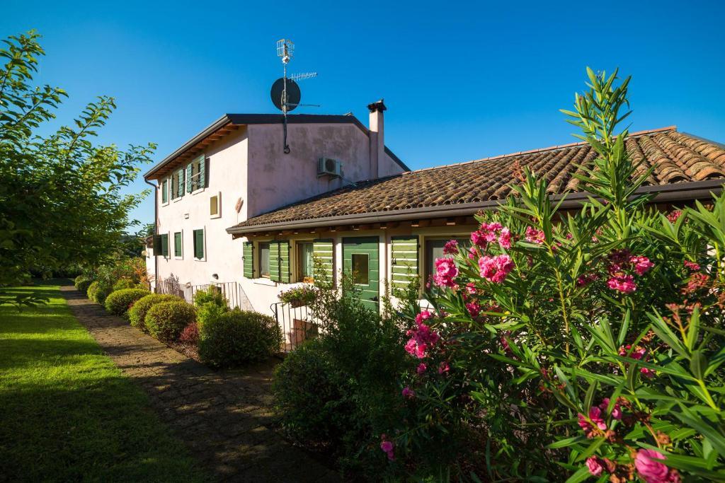 Agriturismo Casa Rosa เวโรนา ภายนอก รูปภาพ